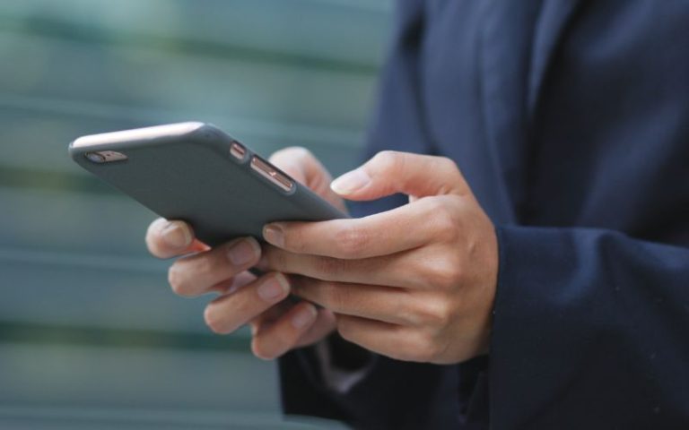 AN ODE TO MY CELLPHONE